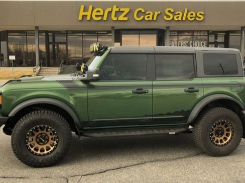 Used 2022 Ford Bronco Wildtrak image 5