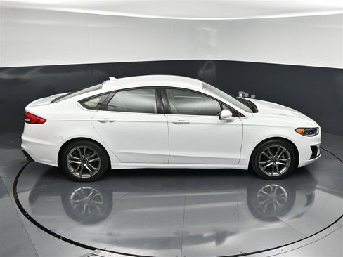 Used 2020 Ford Fusion SEL FWD image 22