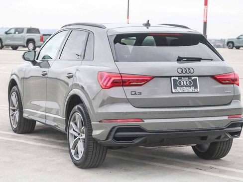 New 2025 Audi Q3 2.0T Premium image 9