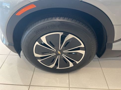 New 2025 Chevrolet Blazer EV LT image 9