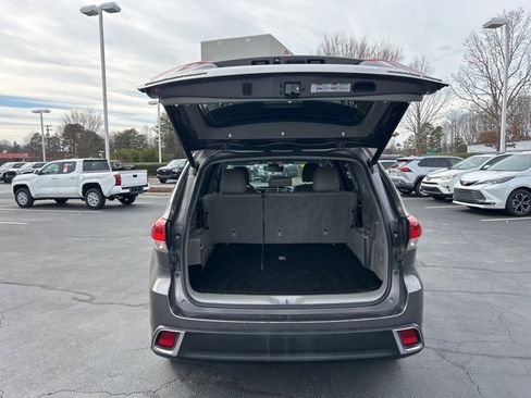 Used 2018 Toyota Highlander Limited image 7