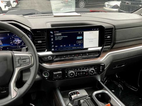 Used 2024 Chevrolet Silverado 1500 LT Trail Boss image 6