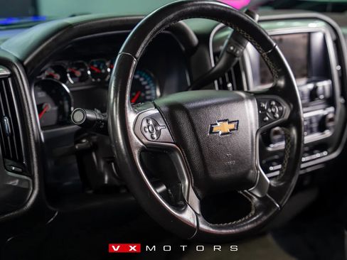 Used 2018 Chevrolet Silverado 1500 LT w/ All Star Edition image 13