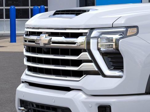 New 2026 Chevrolet Silverado 3500 High Country w/ Technology Package AWD/4WD image 14