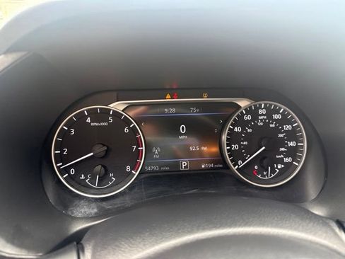 Used 2023 Nissan Sentra SR FWD image 18