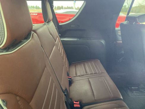 Used 2023 GMC Yukon XL Denali Ultimate image 10