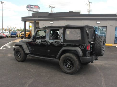 Used 2017 Jeep Wrangler Unlimited Sport w/ Quick Order Package 24S AWD/4WD image 6