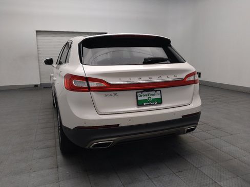 Used 2017 Lincoln MKX Reserve w/ Luxury Package FWD image 6