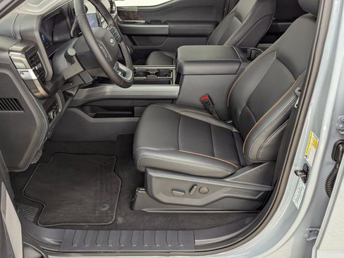 New 2026 Ford F250 Lariat w/ Chrome Package image 5