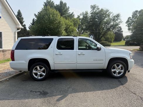 Used 2012 Chevrolet Suburban LT AWD/4WD image 10