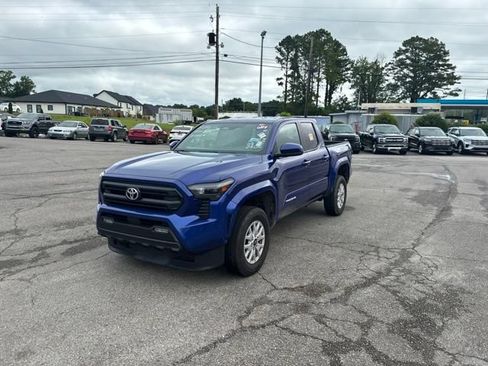 Used 2025 Toyota Tacoma SR5 RWD image 80