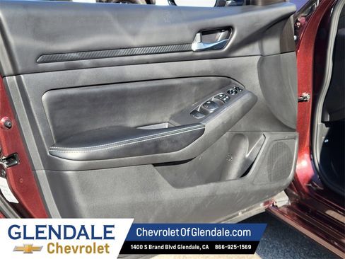 Used 2024 Nissan Altima 2.5 SV image 21