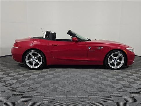 Used 2015 BMW Z4 sDrive28i image 8