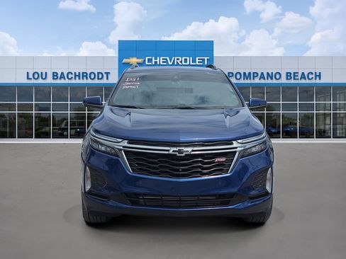 Used 2022 Chevrolet Equinox RS w/ Infotainment Package image 2