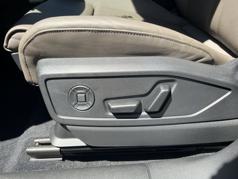 Certified 2025 Audi Q5 Premium w/ Premium Plus AWD/4WD image 36