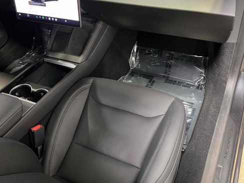 Used 2025 Tesla Model 3 Long Range image 35