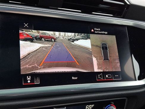 Used 2022 Audi Q3 2.0T Premium Plus w/ Premium Plus Package image 13