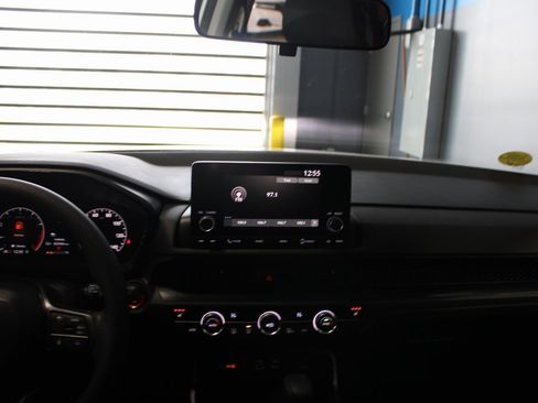 Used 2023 Honda CR-V EX image 22