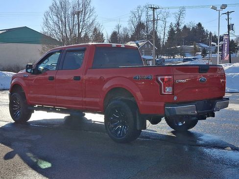 Used 2015 Ford F150 XLT image 4