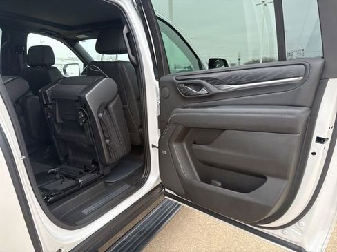 Used 2022 GMC Yukon XL Denali image 47