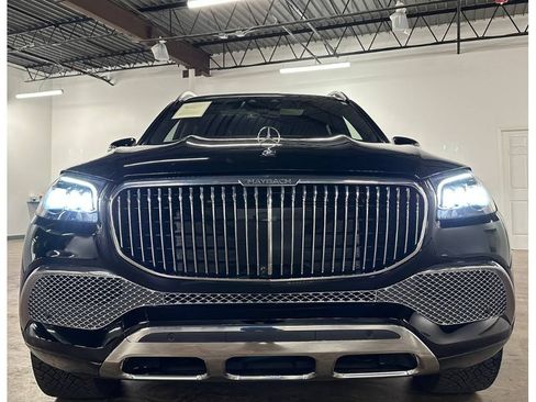 Used 2023 Mercedes-Benz Maybach GLS 600 4MATIC image 4
