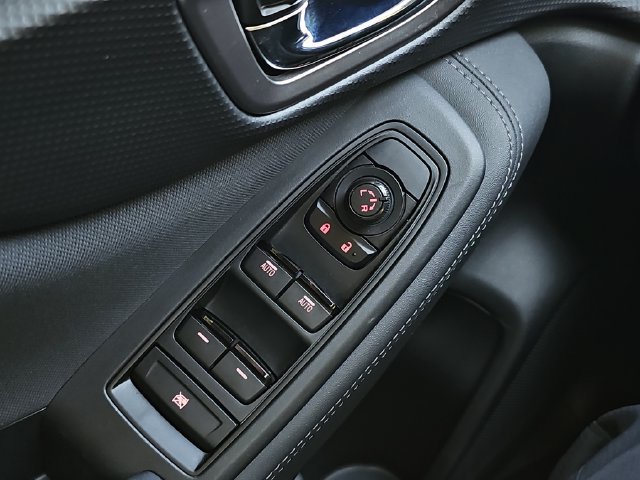 Certified 2023 Subaru Forester Premium AWD/4WD image 13