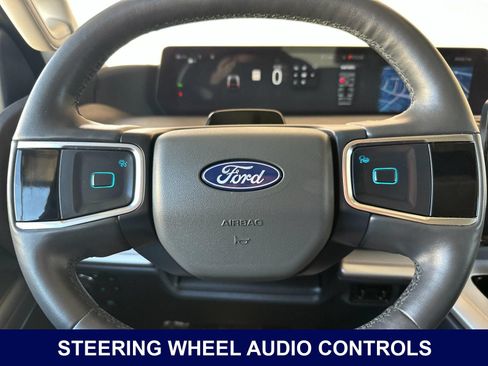 Used 2025 Ford Expedition Active AWD/4WD image 27