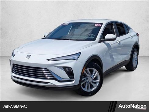 Used 2025 Buick Envista Preferred w/ Advanced Safety Package image 1