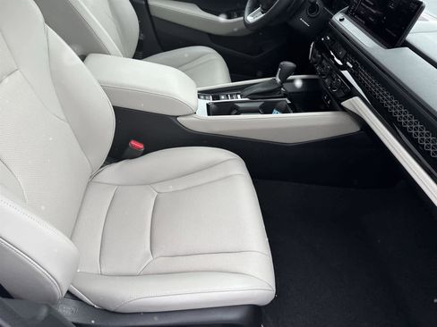 Used 2025 Honda Accord Touring image 17