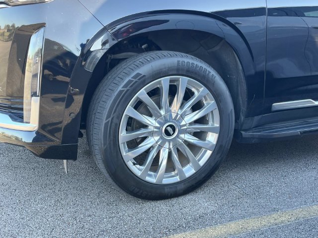 Used 2022 Cadillac Escalade ESV Premium Luxury AWD/4WD image 10