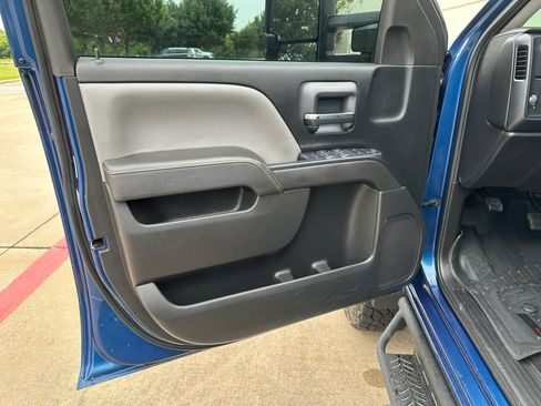 Used 2015 Chevrolet Silverado 2500 W/T w/ WT Convenience Package AWD/4WD image 16