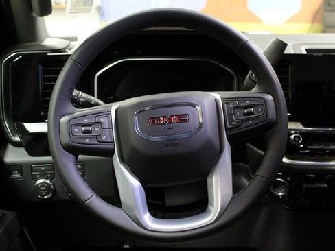New 2026 GMC Sierra 2500 SLE AWD/4WD image 19