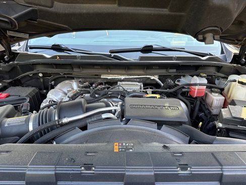 Used 2022 GMC Sierra 3500 Denali w/ Denali Ultimate Package AWD/4WD image 16