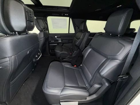 New 2027 Ford Expedition Max Platinum w/ Stealth Performance Package AWD/4WD image 33
