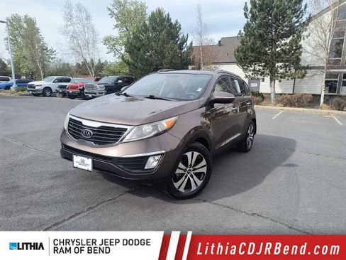 Used 2011 Kia Sportage EX w/ Premium Pkg w/Leather Seats AWD/4WD image 1