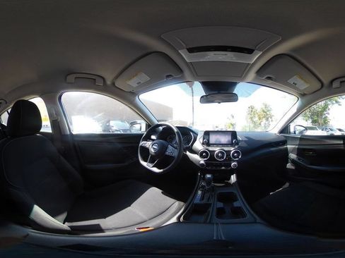 Used 2025 Nissan Sentra S FWD image 39