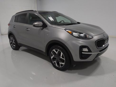 Used 2022 Kia Sportage EX w/ EX Technology Package AWD/4WD image 13