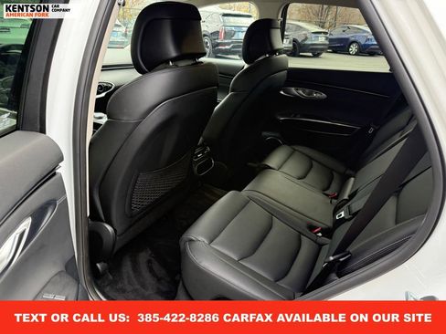 Used 2025 Genesis GV70 2.5T image 33