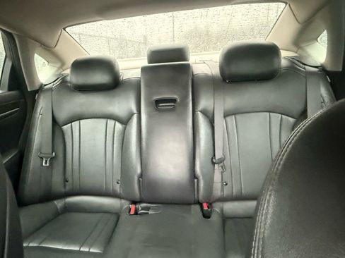 Used 2015 Hyundai Genesis 3.8 image 21