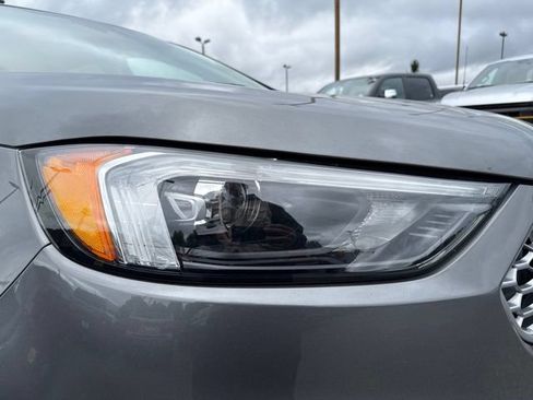 Used 2024 Ford Edge SEL AWD/4WD image 9