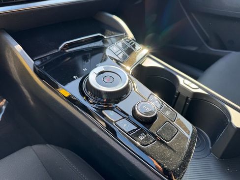 Certified 2024 Kia Sportage LX image 19