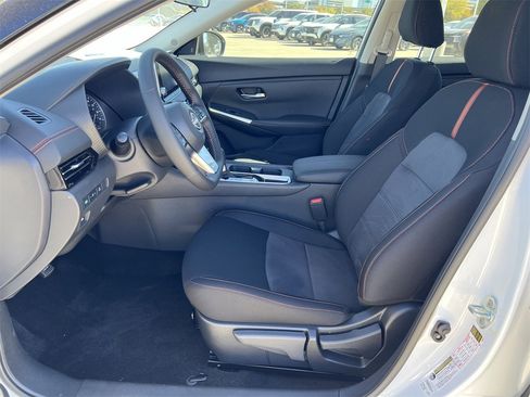 New 2025 Nissan Sentra SR image 14