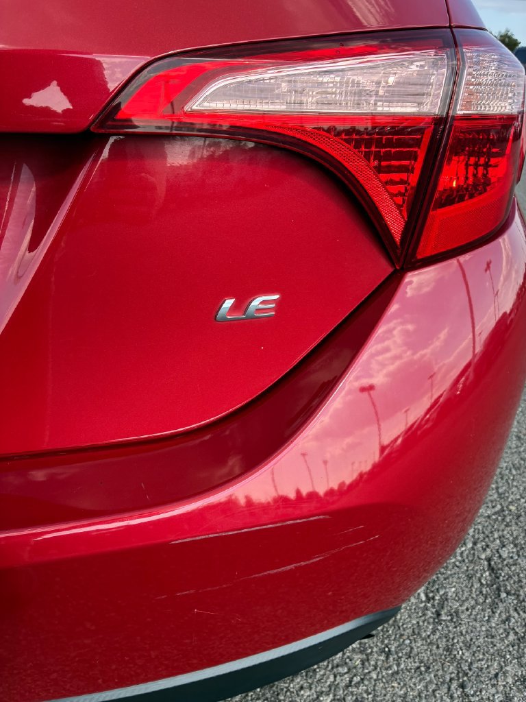 Used 2018 Toyota Corolla LE FWD image 7