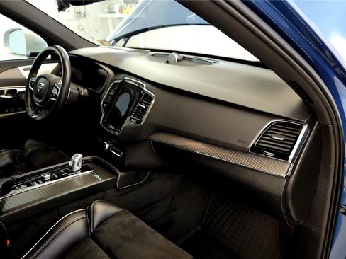 Used 2018 Volvo XC90 T8 R-Design w/ Convenience Package image 28