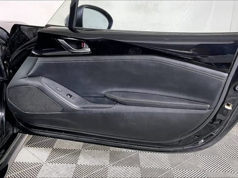Used 2020 MAZDA MX-5 Miata RF Club RWD image 23