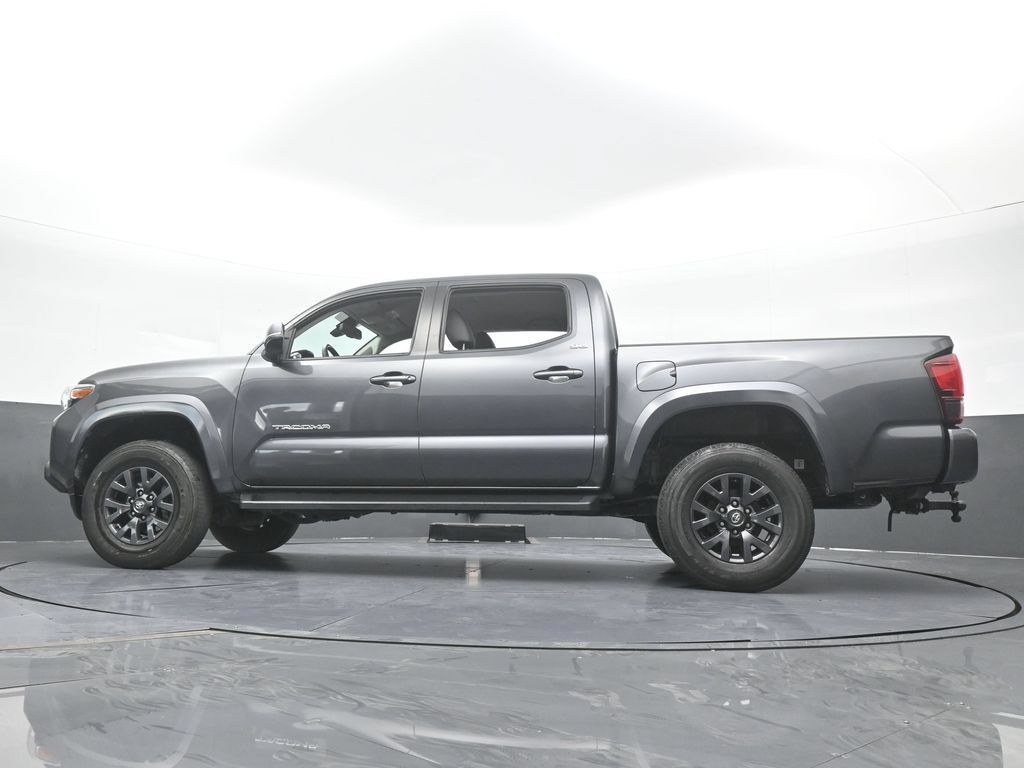 Used 2022 Toyota Tacoma SR5 w/ Technology Package RWD image 58