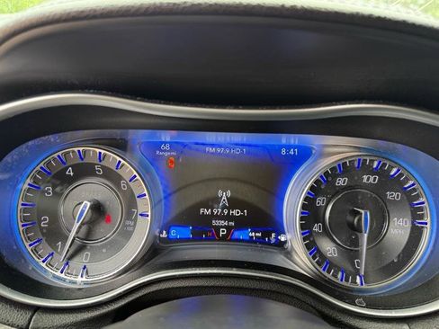 Used 2021 Chrysler 300 Touring w/ Sport Appearance Package image 12