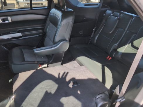 Used 2022 Ford Explorer Timberline w/ Timberline Technology Package AWD/4WD image 19