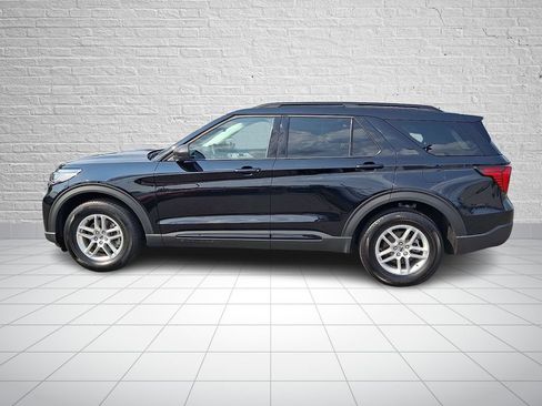 New 2026 Ford Explorer Active AWD/4WD image 7
