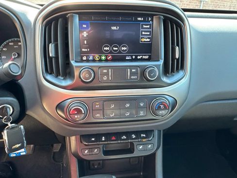 Used 2019 Chevrolet Colorado Z71 AWD/4WD image 17